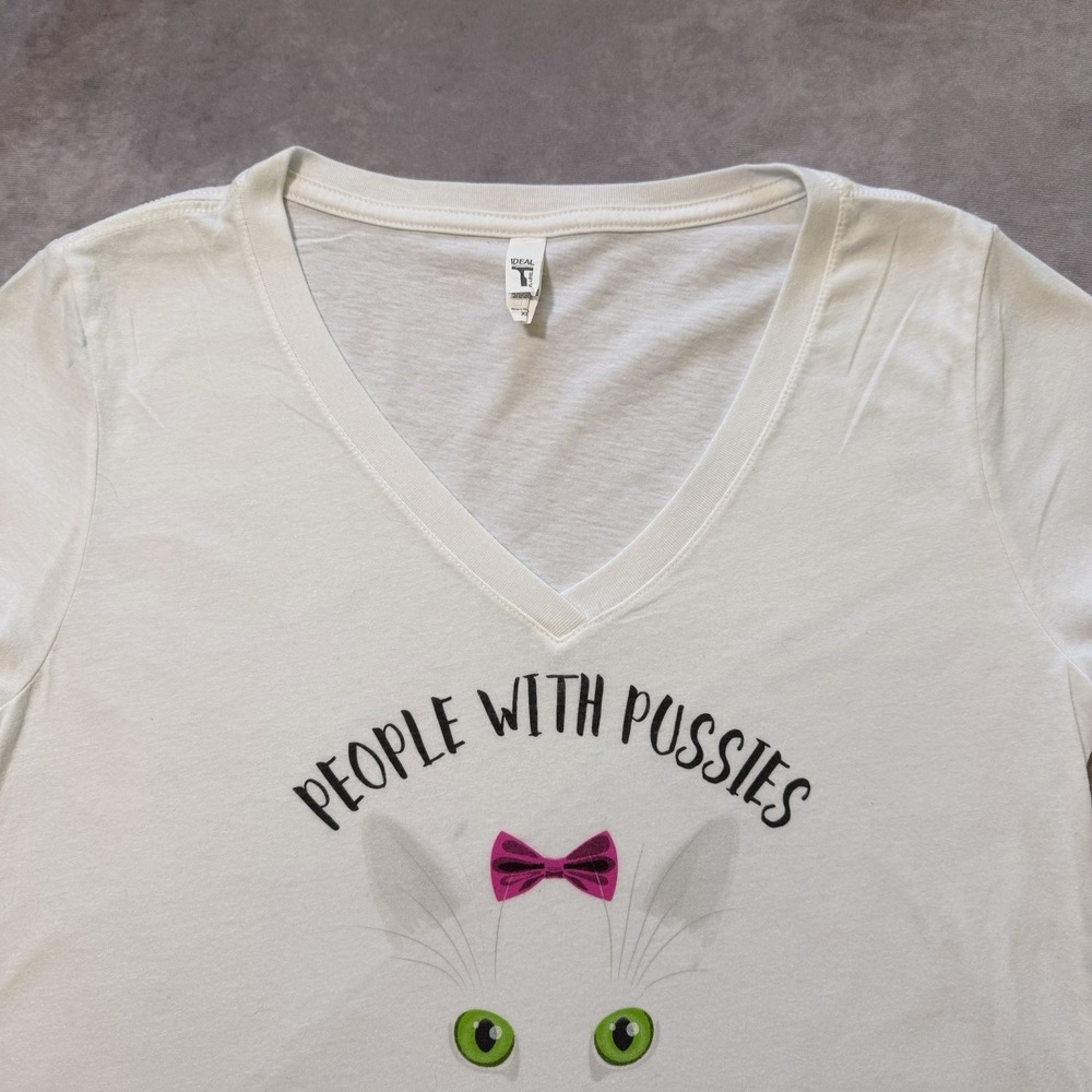 Funny Cat Graphic T Shirt Women Size L V Neck People With Pussies‎ We Love Cats